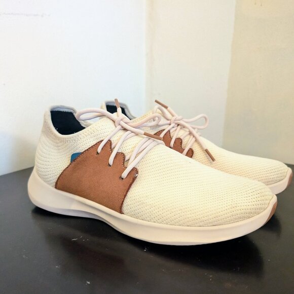 Men's Classic Vessi Runner - Picture 1 of 8